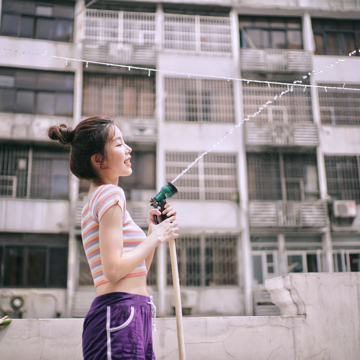 [YITUYU] 2023.01.05 Vol.2843 – The Water Gun Girl on the Rooftop circle#[25P]-18