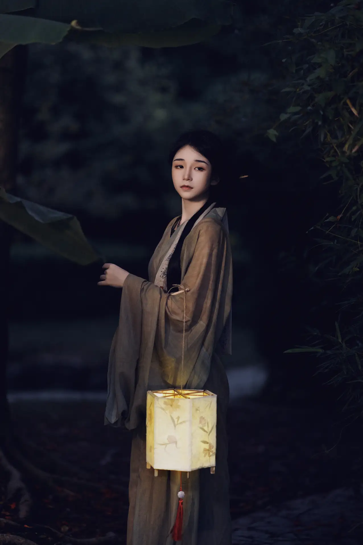 [YITUYU] 2022.07.19 Vol.1526 – Night Journey Autumn water#[34P]-5